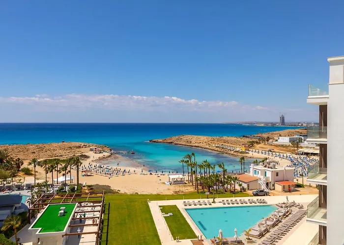 Chrysomare Beach Hotel & Resort
